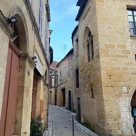 Marianne 1 Апартаменты *